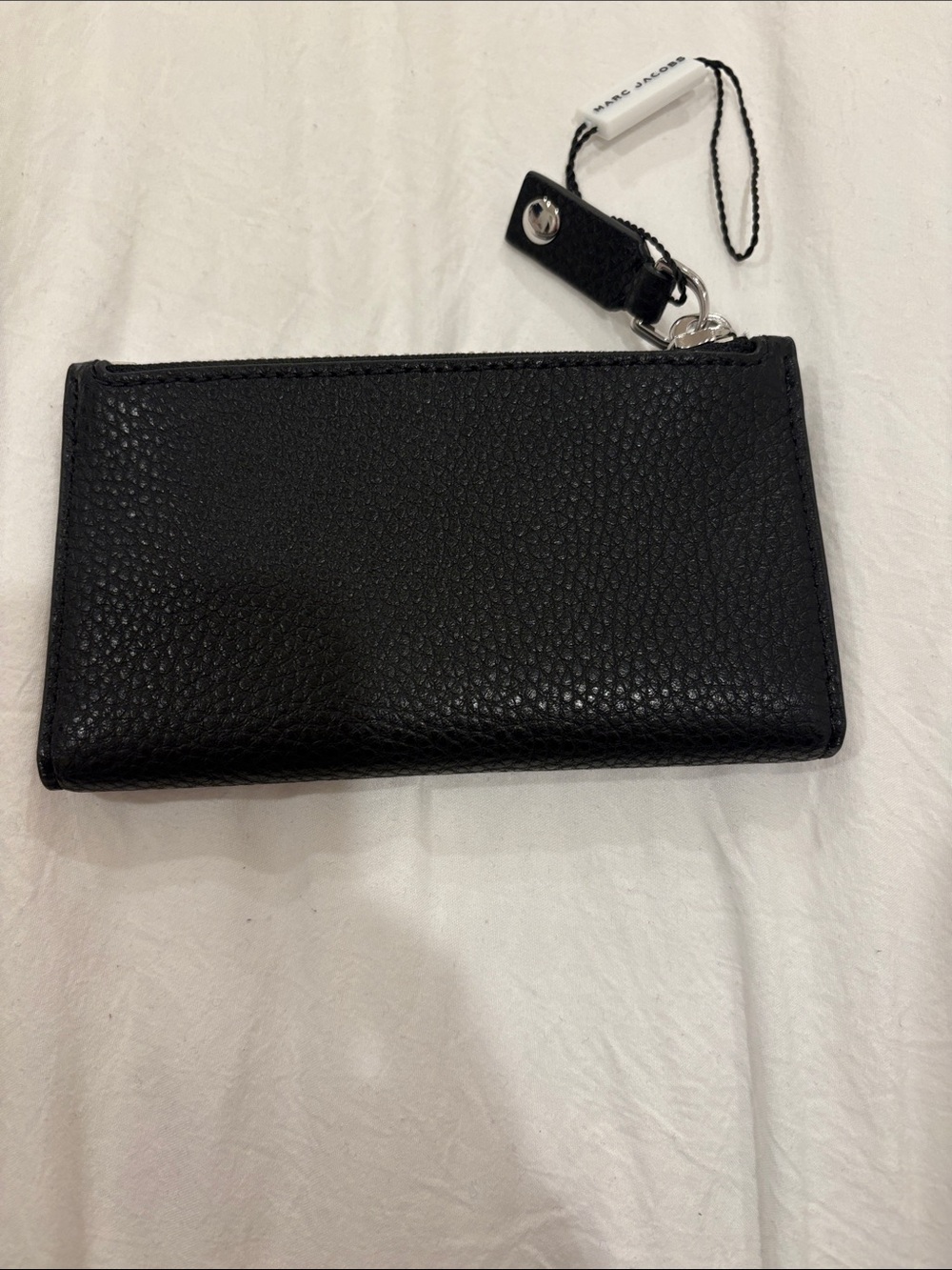 Marc Jacobs Black Pebbled Leather Logo Zip Wallet - Picture 2 of 4